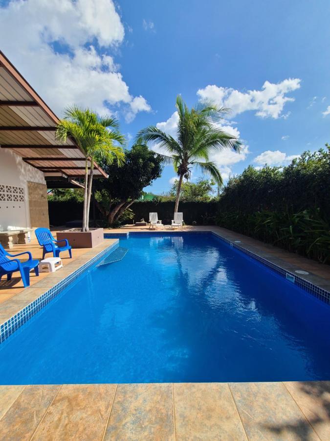 Pool House With Shared Pool Access Otel David Dış mekan fotoğraf